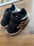 Дитяче взуття  Adidas