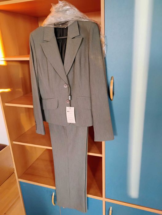 garnitur damski nowy z metką