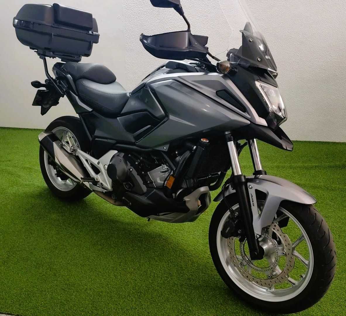 Honda NC750X DCT 2017