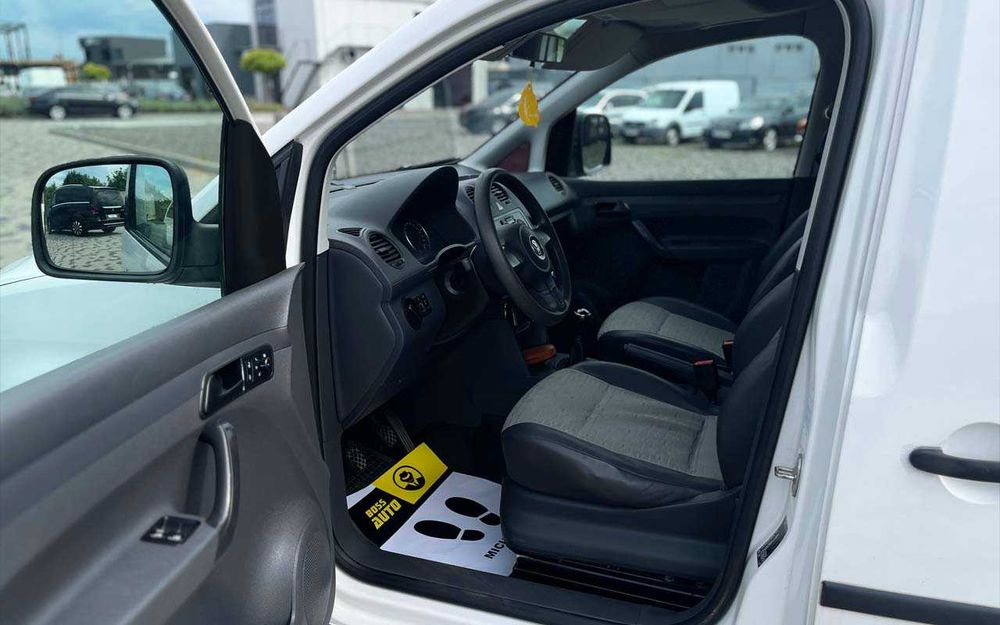 Volkswagen Caddy 2011