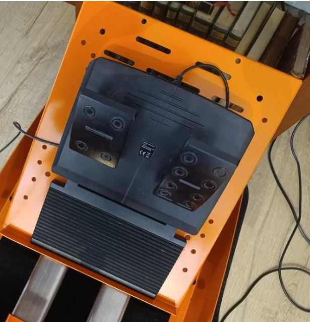 Volante + Pedais para PS3/PS4