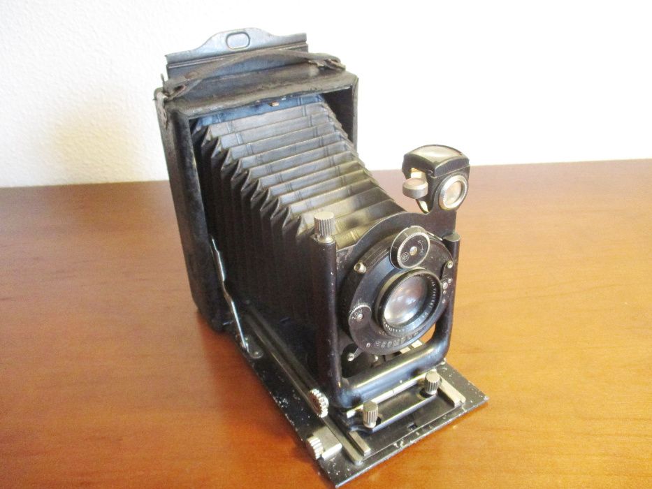 Maquina fotografica Contessa Nettel – 1919