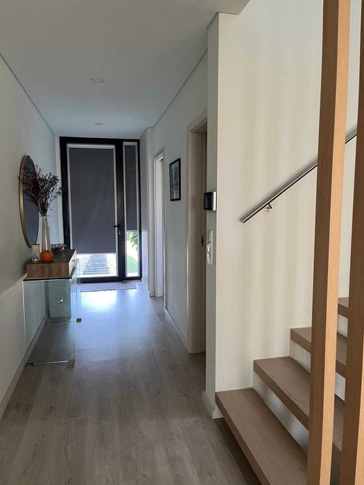 Quarto mobilado com casa de banho privada - Várzea, Barcelos