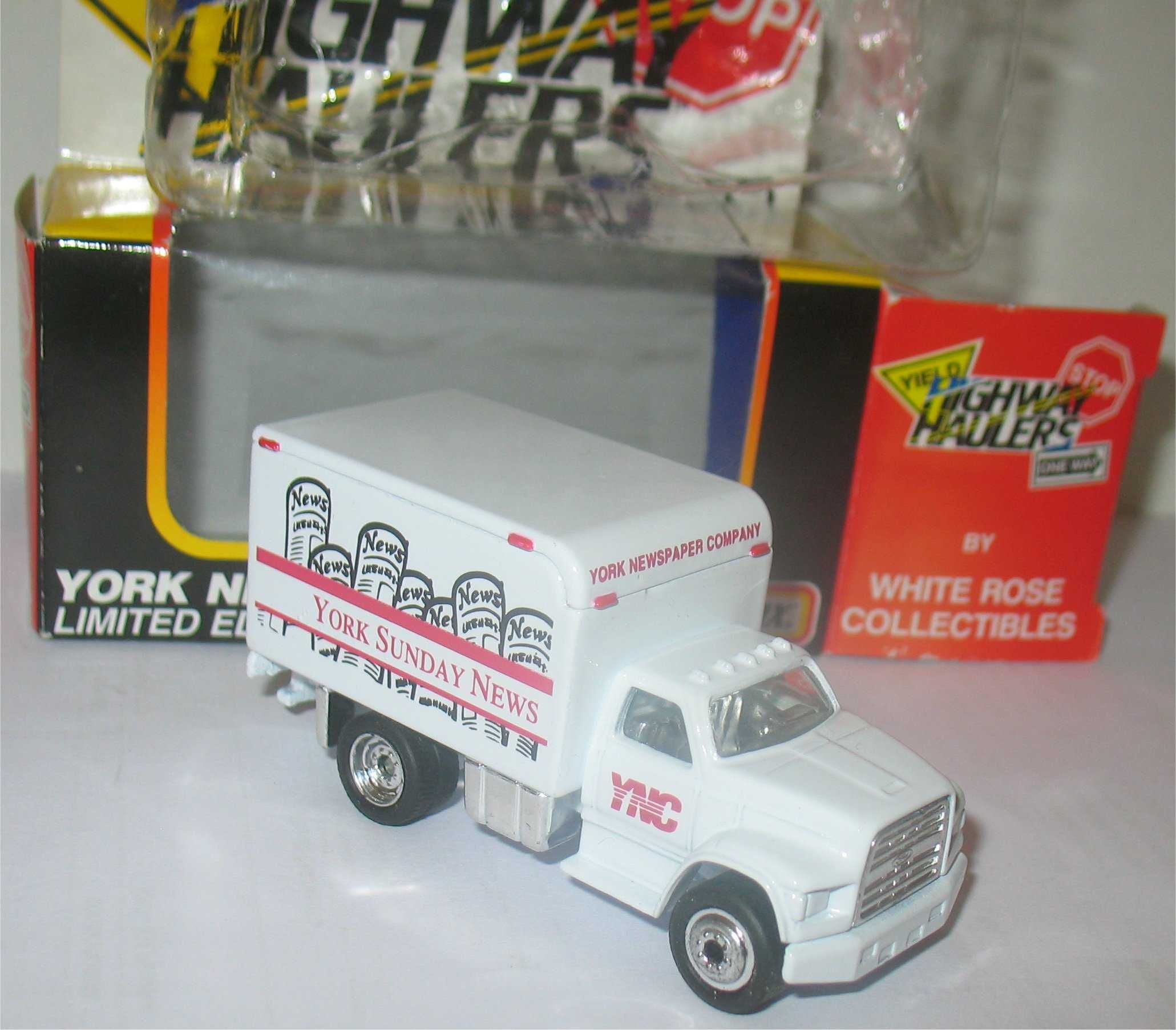 Matchbox - Ford F800 Delivery Van - York Newspaper