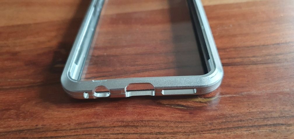 Obudowa etui case magnetyczny  Samsung S10e