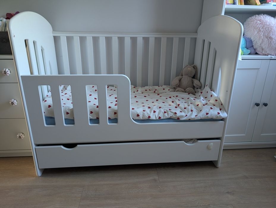 Białe łóżeczko 120x60