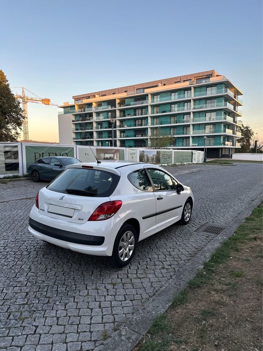 Peugeot 207 1.4 HDi (2010)