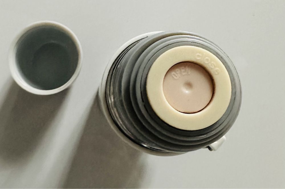 Продам термос