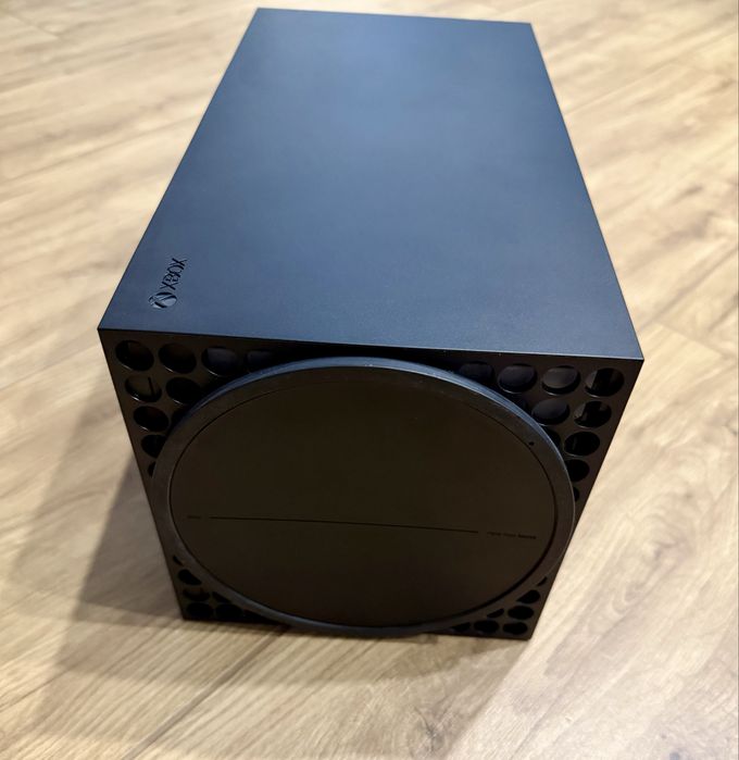 КОНСОЛЬ XBOX SERIES X 1TB BLACK+Геймпад (Б/У в чудовому стані)