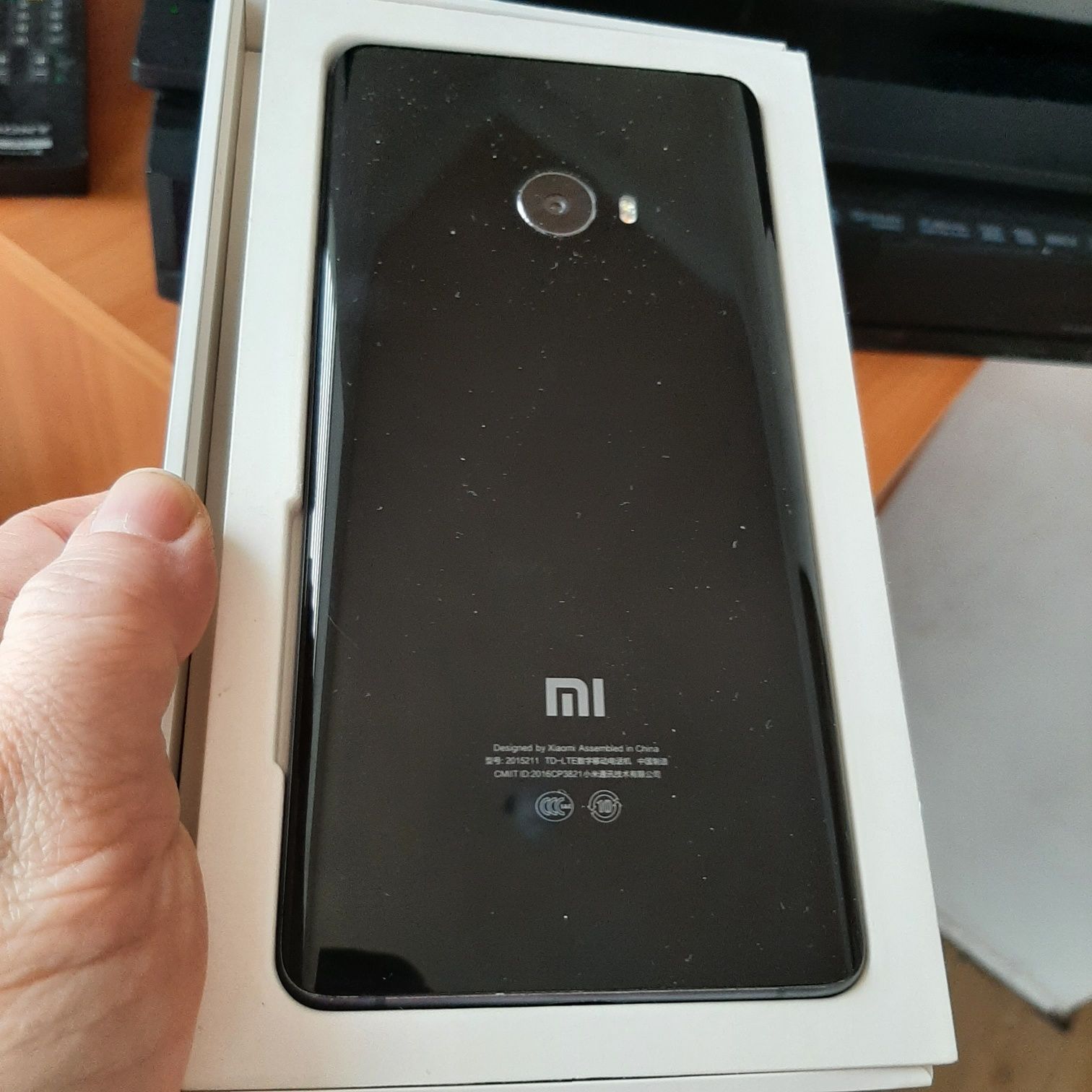 Мобільний телефон Xiaomi Mi Note 2 6/128GB Bright Black