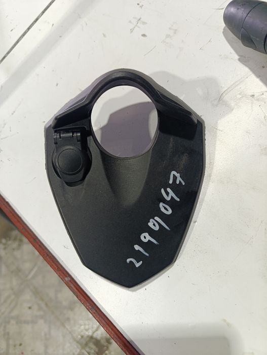 Tampa painel ignição BMW F700 GS