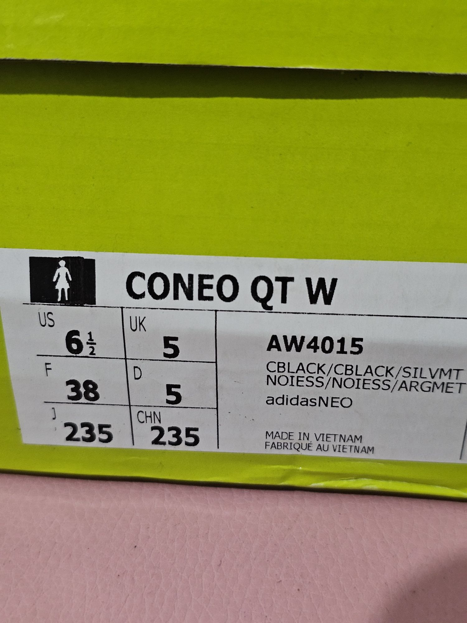 Buty nowe Adidas coneo qt w rozmiar eu38