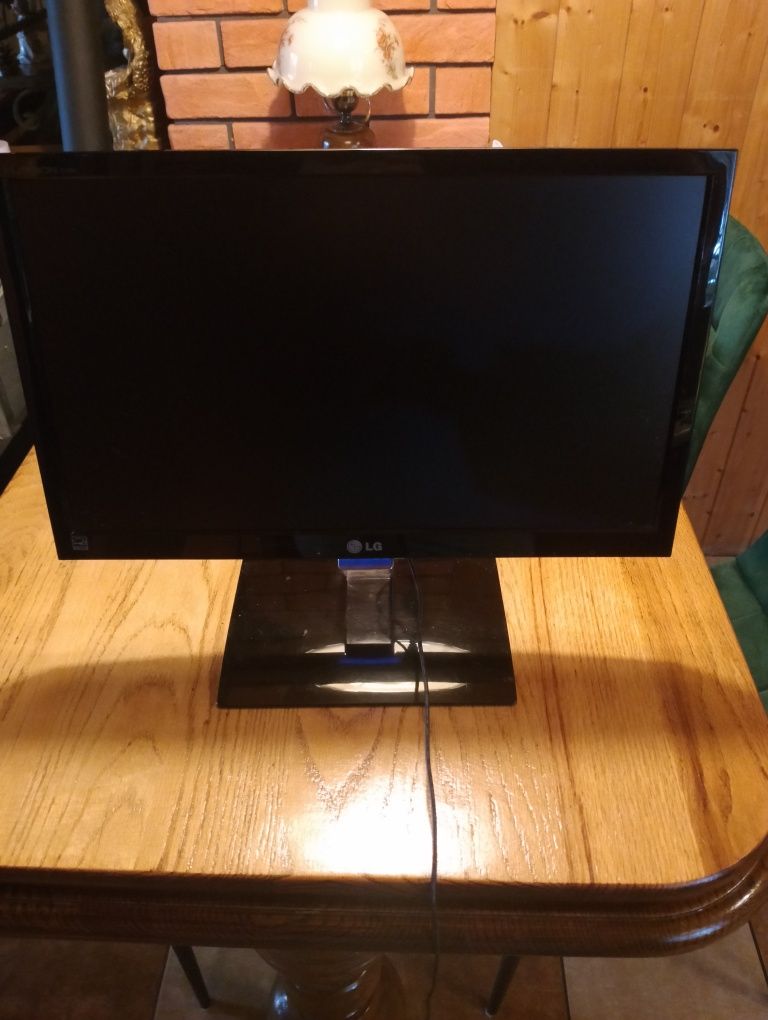 Monitor LG 19 cali