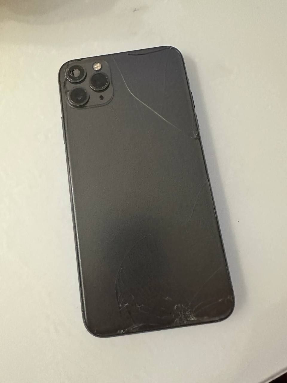 Iphone 11 pro max на запчасти