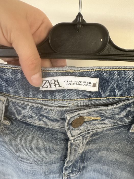 Spodnie dżinsy Zara rozmiar 42