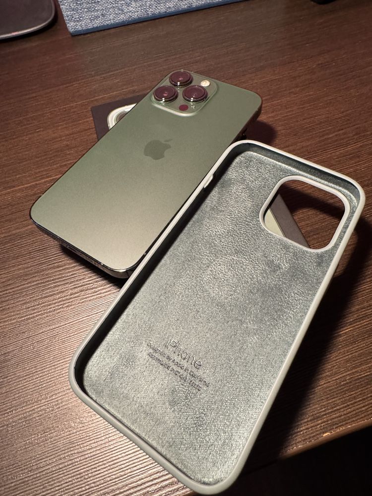 Iphone 13 pro ciemna zieleń / butelkowa zielen