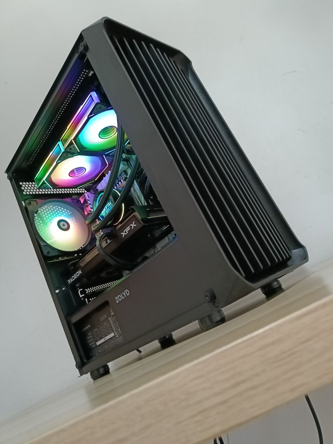 PC Gaming Completo RGB – RX 6600 / 16GB RAM / SSD – Desempenho Top!