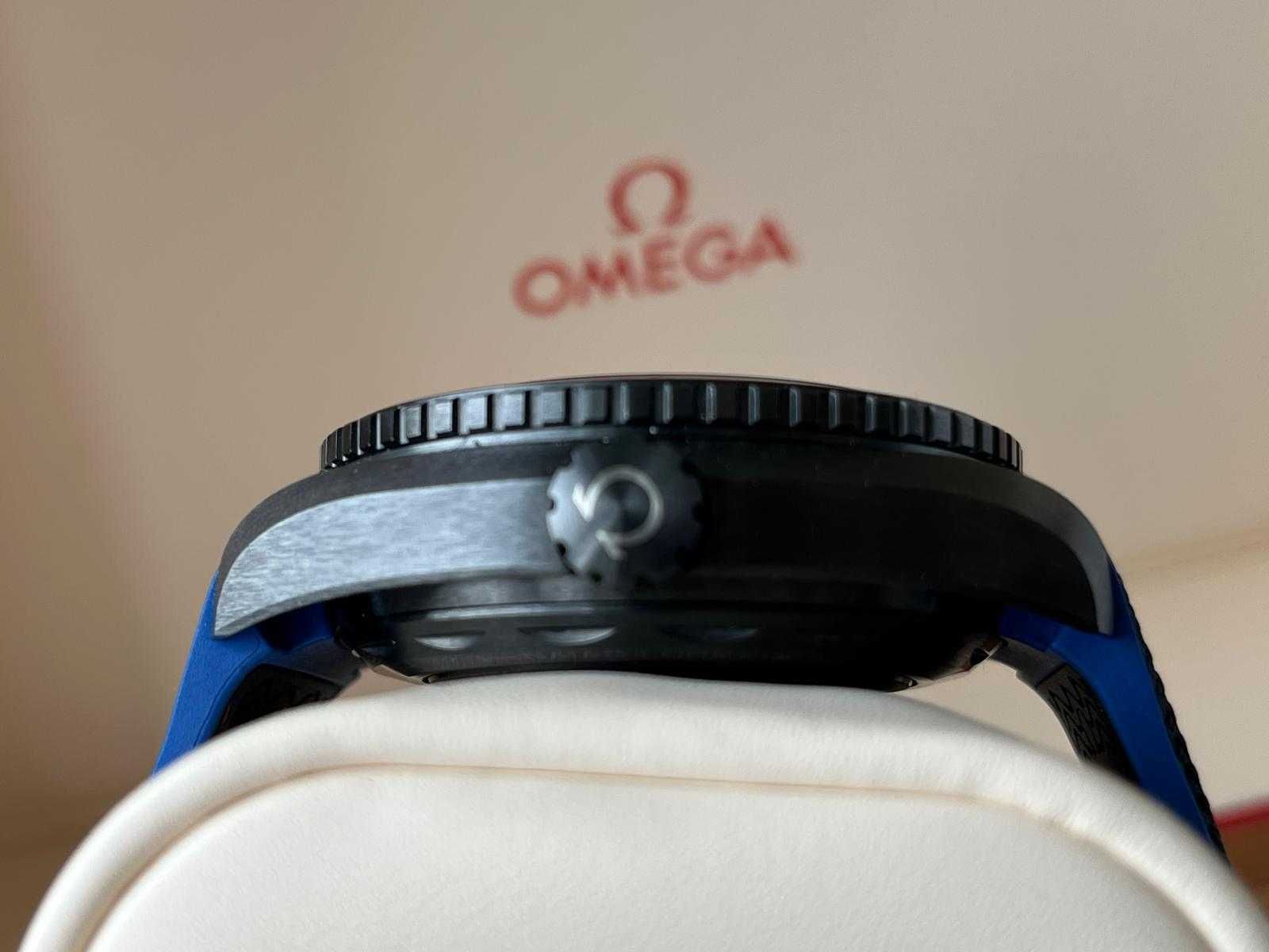 Omega Seamaster Planet Ocean
 GMT