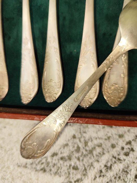 Набор вилки и ложки десертные мельхиор СССР