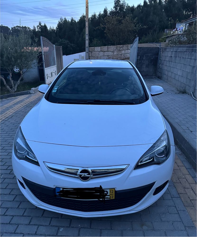 Carro Opel Astra GTC