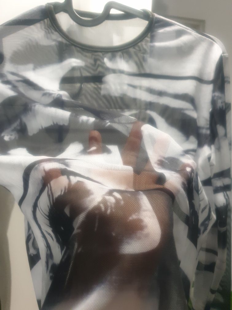 Turtleneck bluzka mesh siateczka z nadrukiem oczu