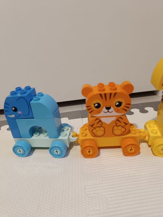 LEGO Duplo pociąg że zwierzętami