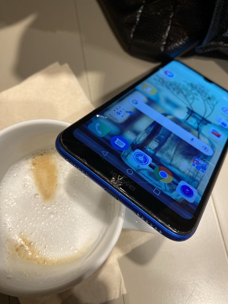 Smartfon HUAWEI Y7 2019