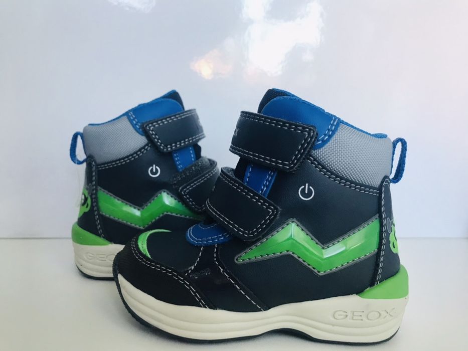 Buty 20 Geox Ocieplane Nowe Kozaki Zimowe Świecące
