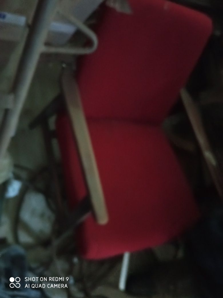 Krzesło PRL dyrektorskie fotel śnieżka lisek