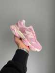 New Balance 9060 Pink