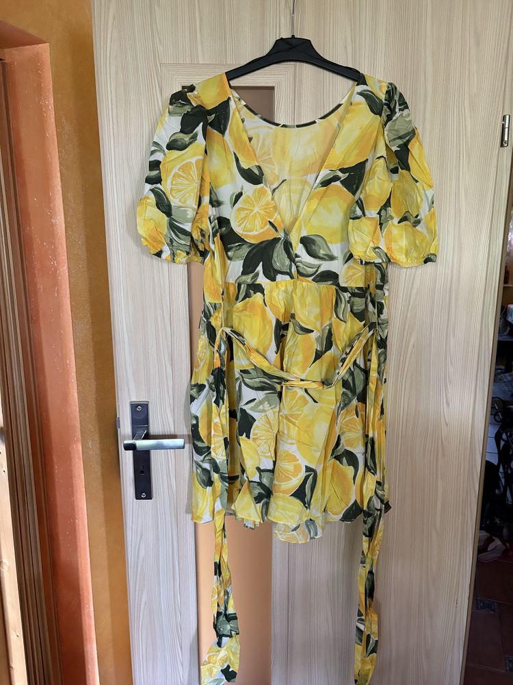 Sukienka w duże żółte cytryny H&M
