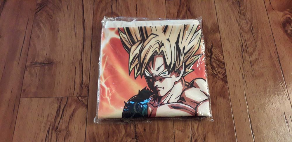 Nowa miękka poszewka Dragon Ball Z na poduszkę 45x45 cm