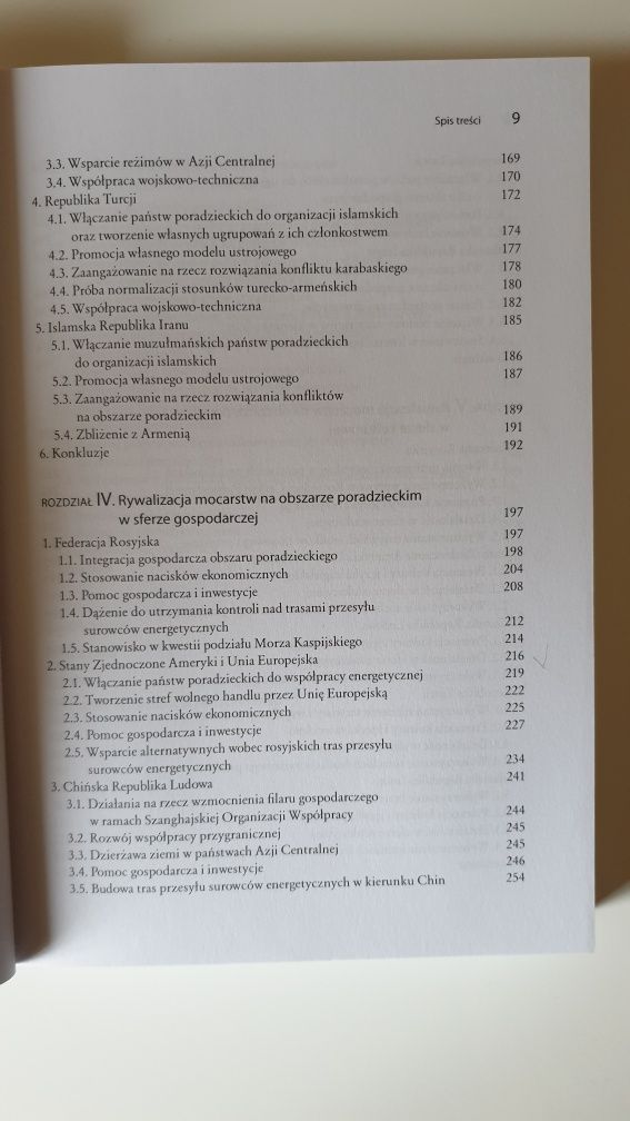 Książka: Rywalizacja mocarstw na obszarze postradzieckim / WOJNA rosja