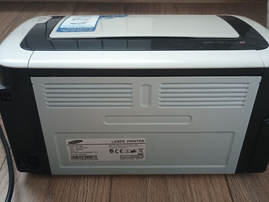 Drukarka Samsung drukująca na czarno i biało z tonerem