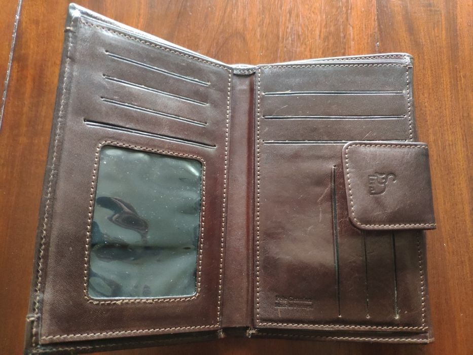 Carteira de senhora em pele castanha (novo)