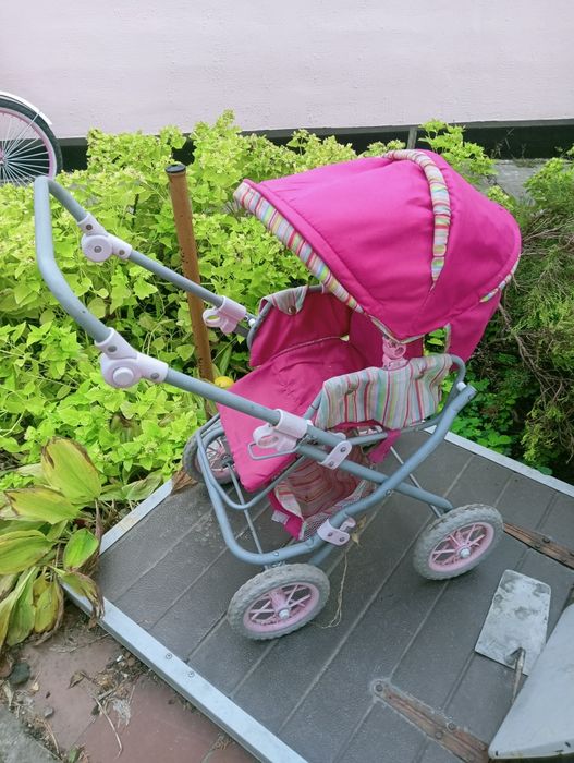 Коляска для кукол