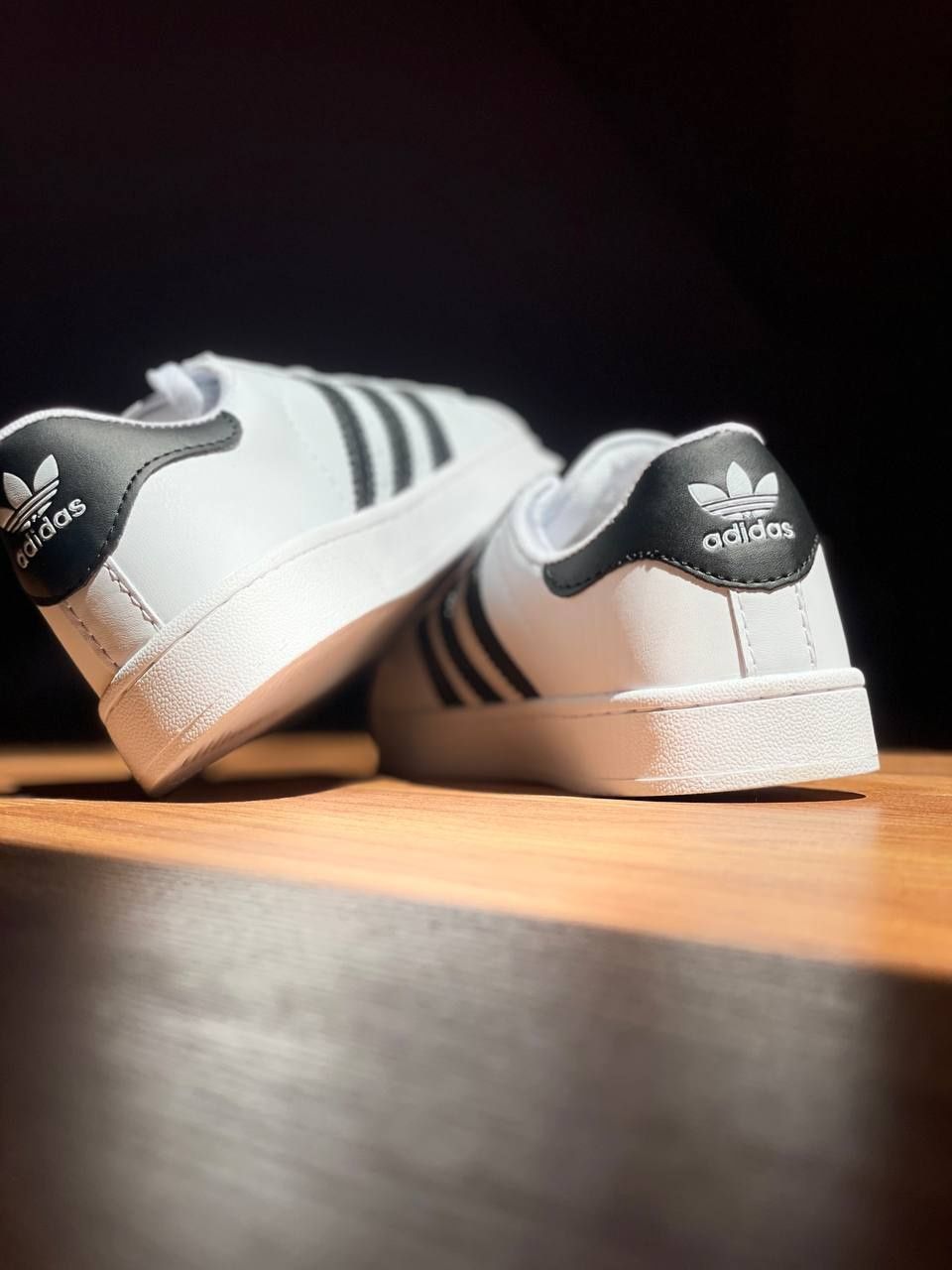 БЕЗКОШТОВНА! доставка Кросівки Adidas Superstar 38-44