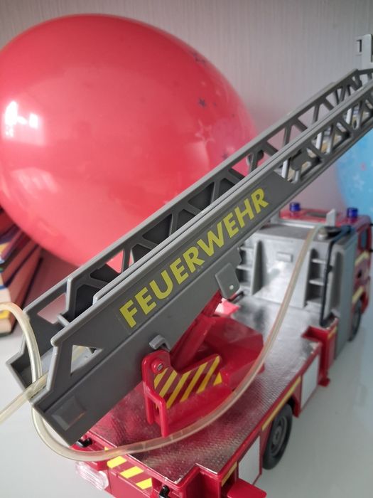 Продам велику і якісну ігрову пожежну машину Dickie Toys (MAN).