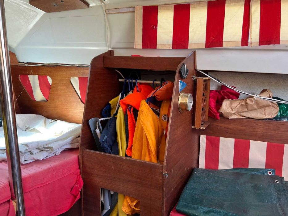 Żaglówka Tequila z silnikiem