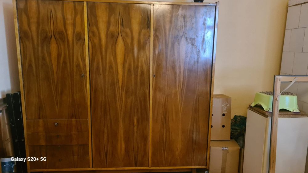 Szafa ubraniowa koniec lat 60-tych