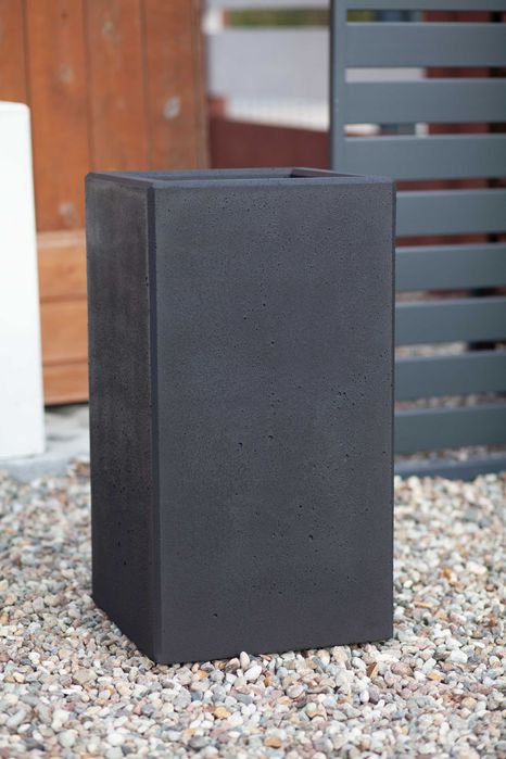 Donice Betonowe/ogrodowe/tarasowe/ kolor beton/grafit/biały .Producent