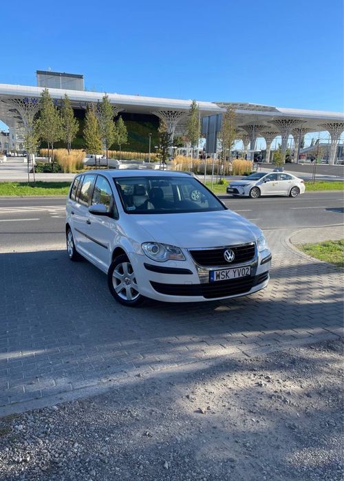 Volkswagen Touran 1.4 LPG**Zamiana**7-Osobowy**Gwarancja**Hak**Klima**