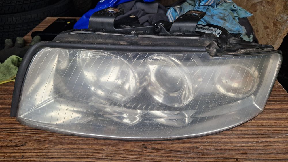 Lampa lewy przod a4 b6