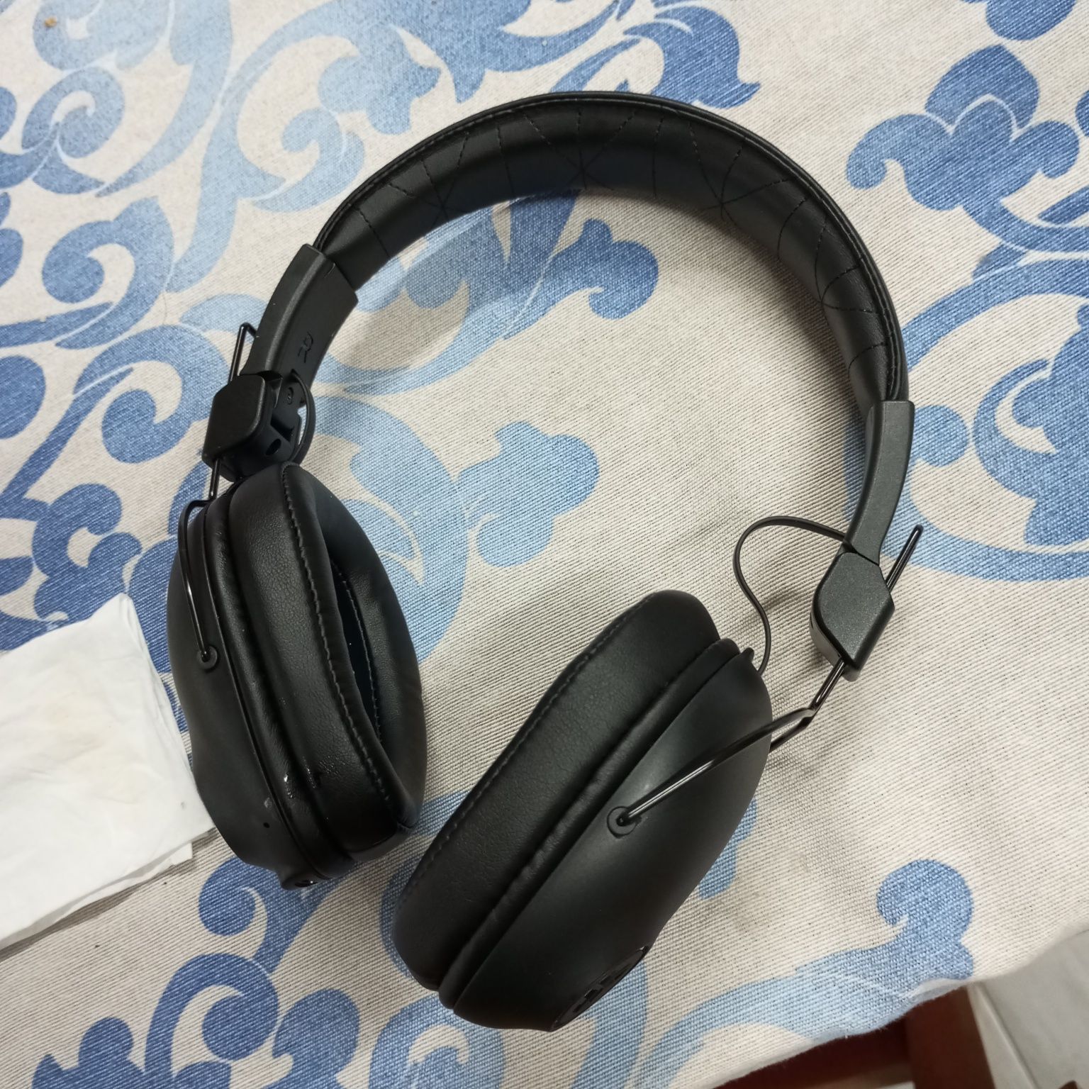 JLAB Studio Pro Wireless