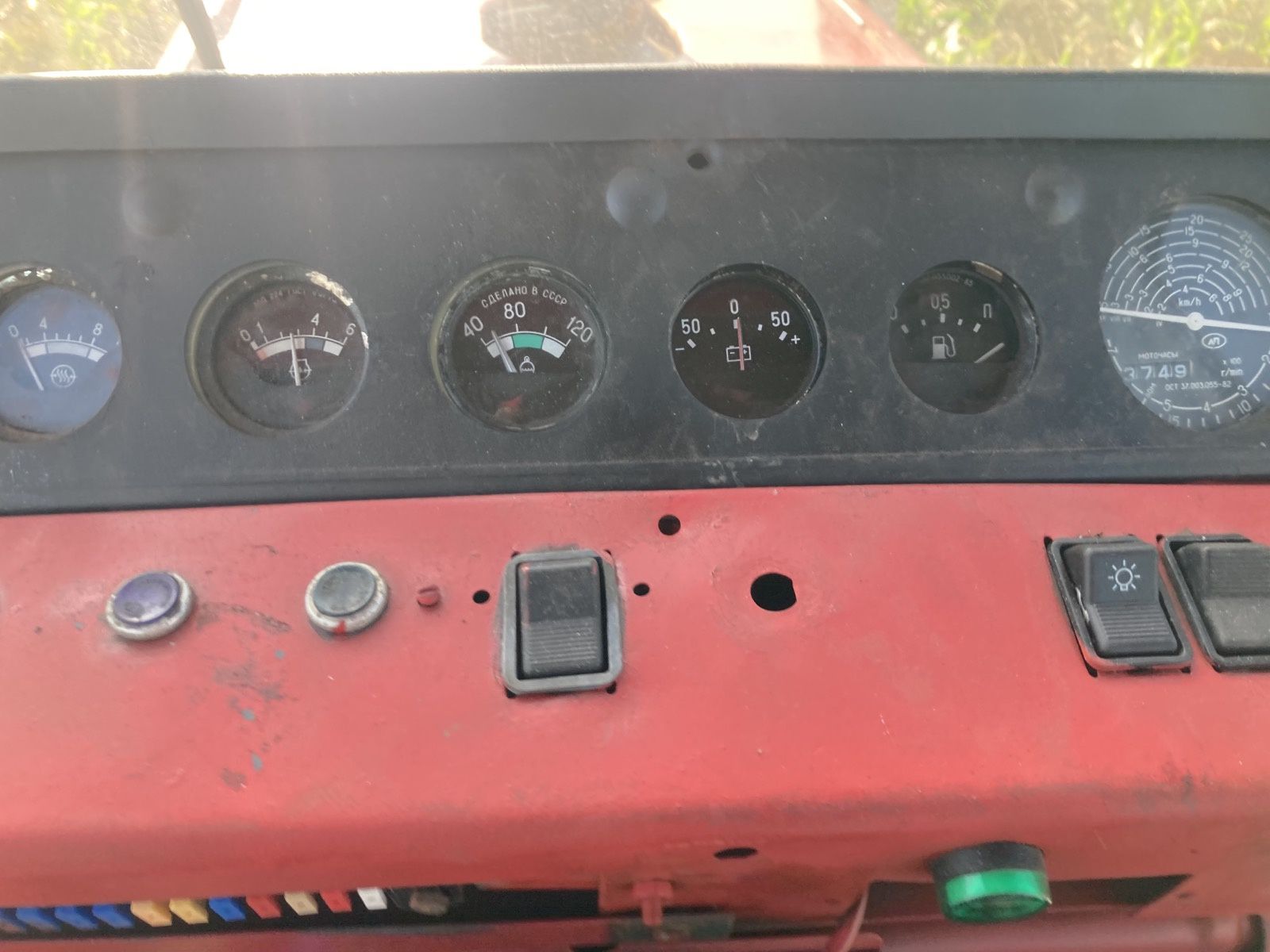 Продам ЮМЗ 8040, 2003 року, в полі не був