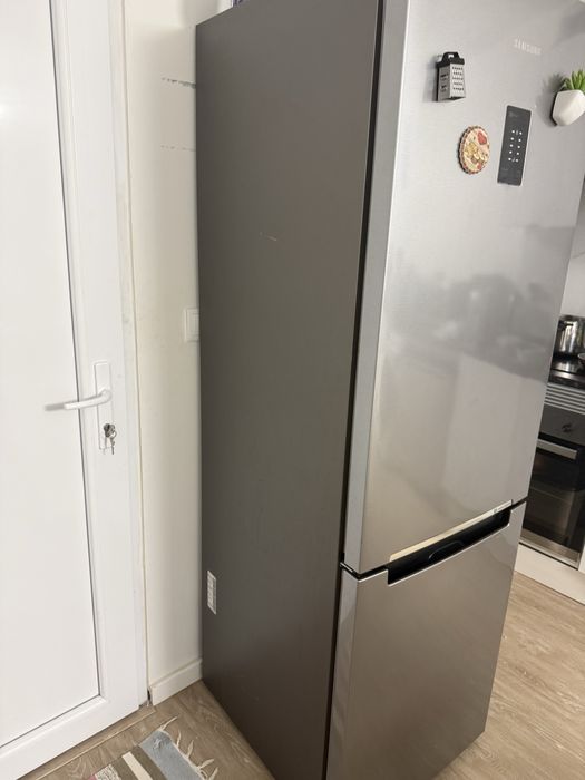 Frigorifico e maquina de lava e secar