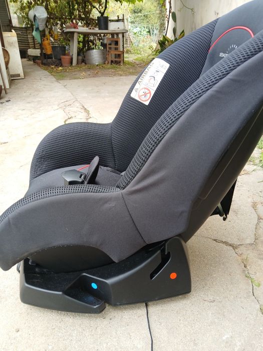 Cadeira auto bebé