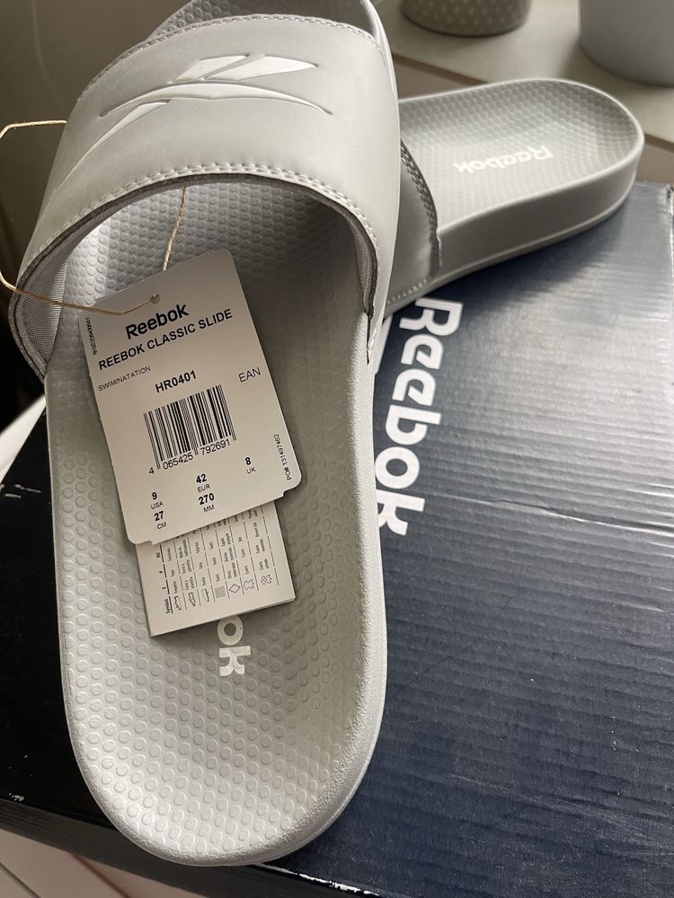 Reebok  шльопанці