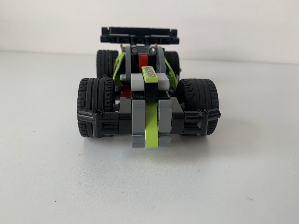 LEGO Technic Żółta wyścigówka 42072 samojeżdżąca