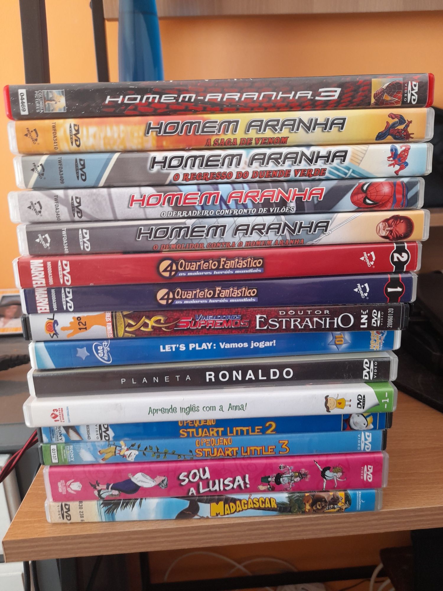 Vendo filmes cds